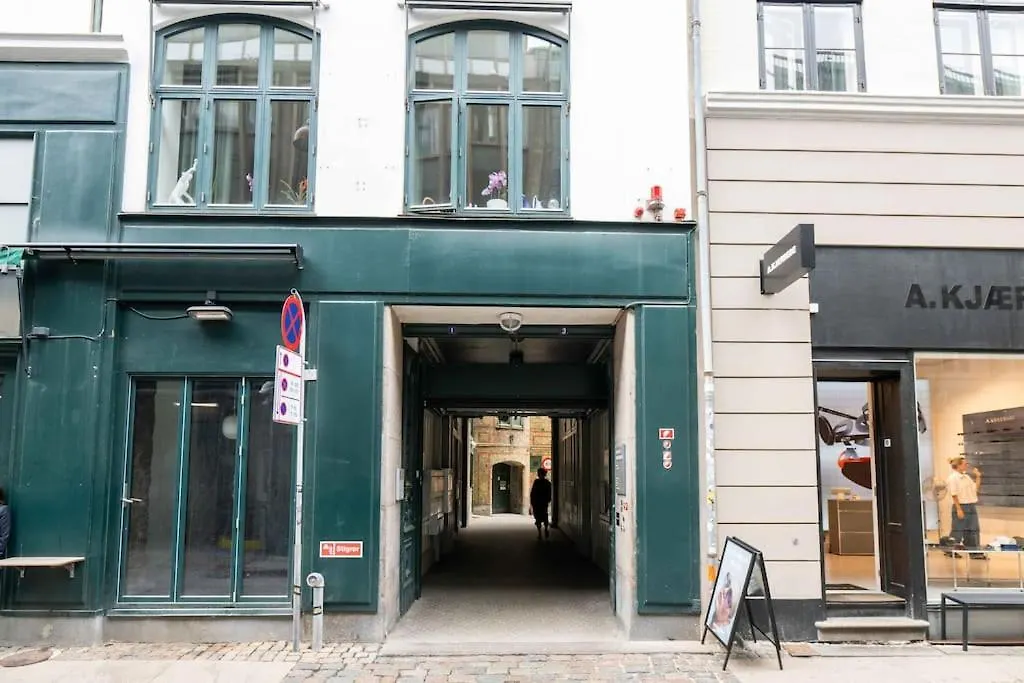 Spacious Double-Apartment For 10 In Cph City Center Copenhaga Dinamarca