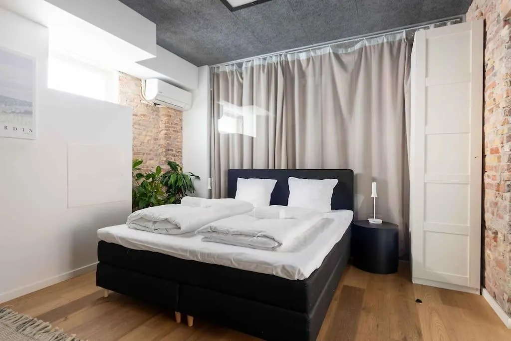 Spacious Double-Apartment For 10 In Cph City Center Copenhaga Apartamento