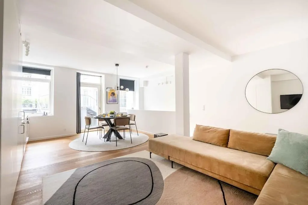 Spacious Double-Apartment For 10 In Cph City Center Copenhaga 0*,  Dinamarca