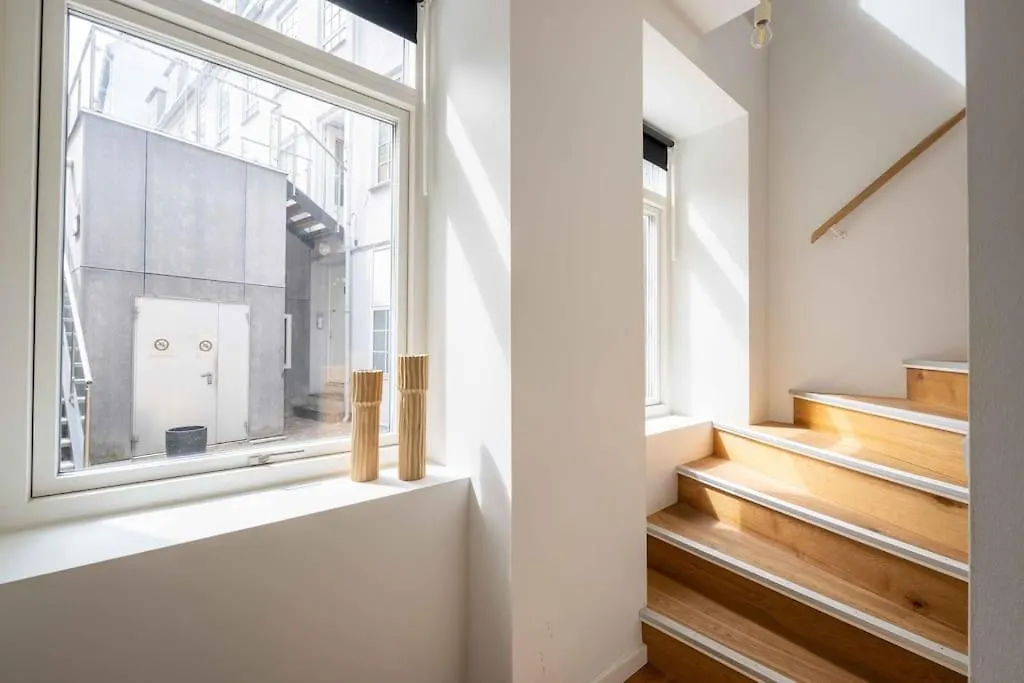 Spacious Double-Apartment For 10 In Cph City Center Copenhaga Apartamento